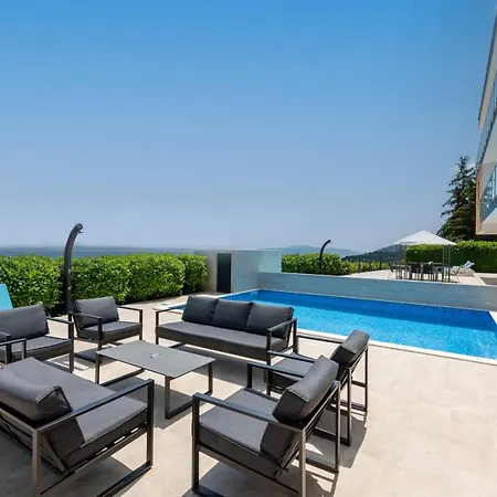 Luxury Vista With Pool And Sea View Вилла