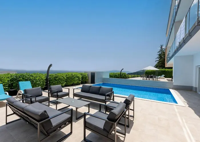 Luxury Vista With Pool And Sea View Вилла