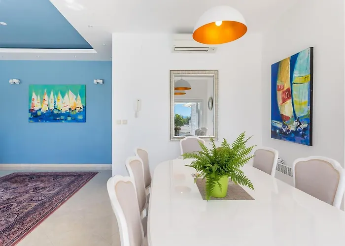 Luxury Vista With Pool And Sea View Вилла *