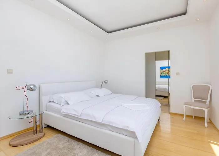 Вилла Luxury Vista With Pool And Sea View Опатия